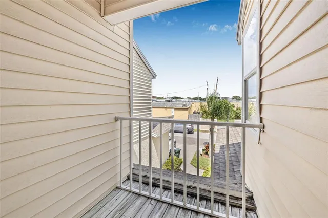 $344,900 | 1050 Starkey Road, Unit 604, Largo, FL 33771