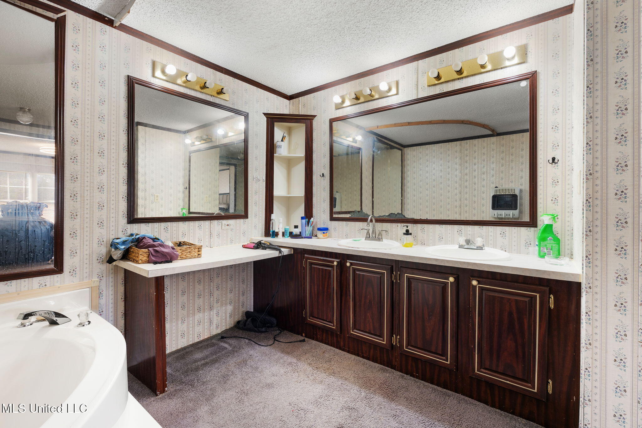 379 Wildwood Road Holly Springs, MS 38635 - Photo 14 of 28 17-web-or-mls-379 Wildwood Rd%0A-16