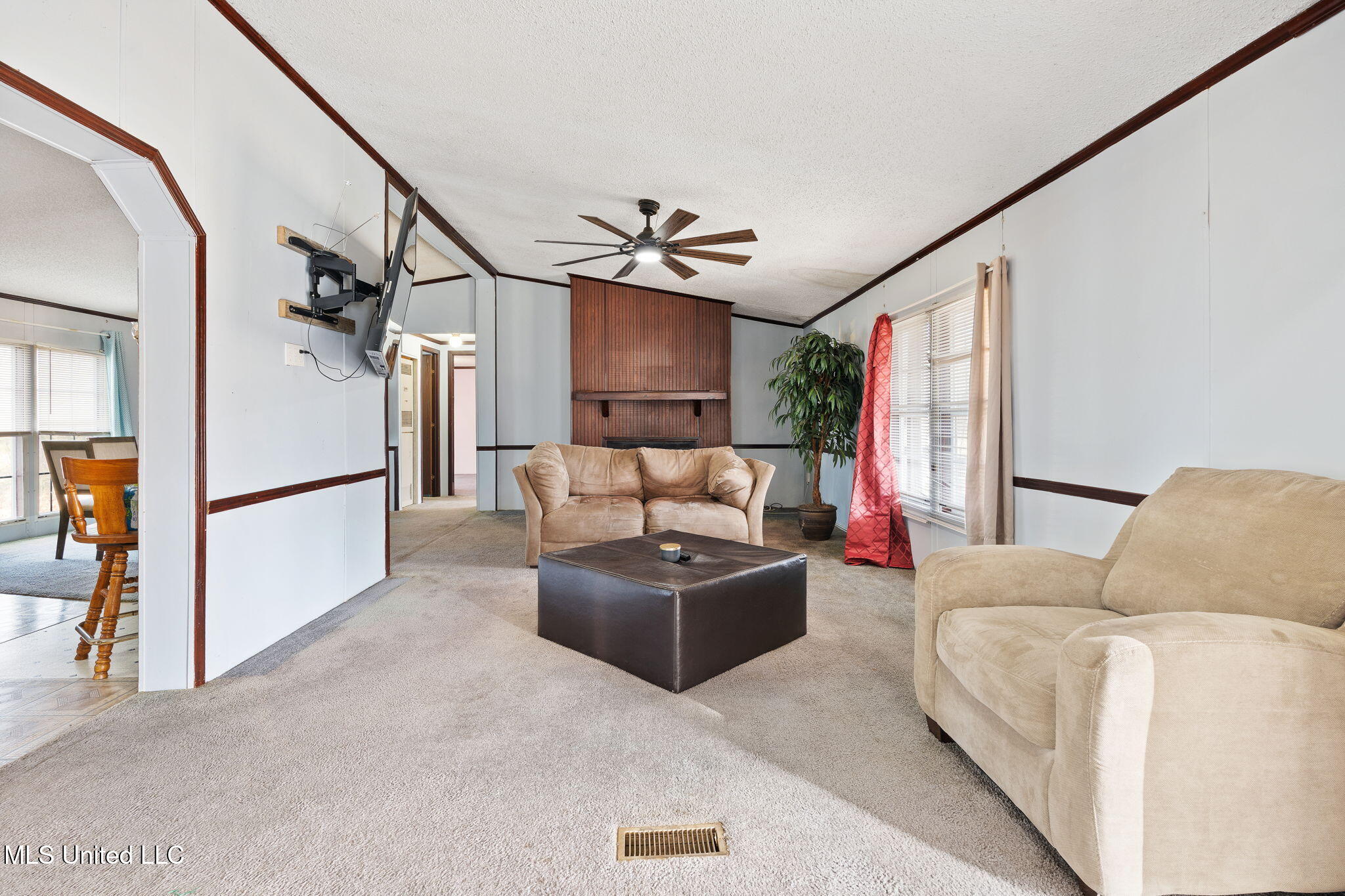 379 Wildwood Road Holly Springs, MS 38635 - Photo 4 of 28 6-web-or-mls-379 Wildwood Rd%0A-05