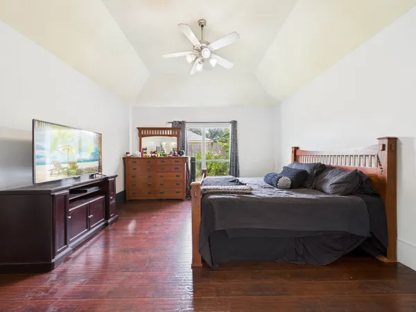 $330,000 | 1484 Allison Street, Alvin, TX 77511