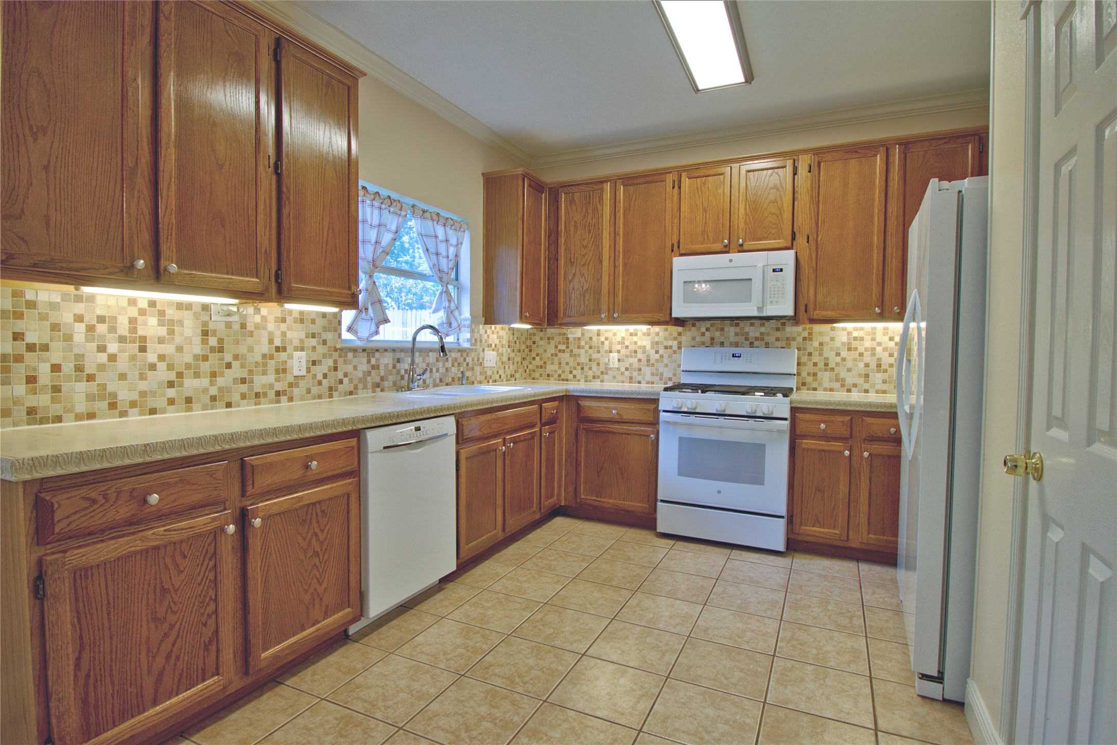 8106 Ephraim Road Austin, TX 78717 - Photo 7 of 31