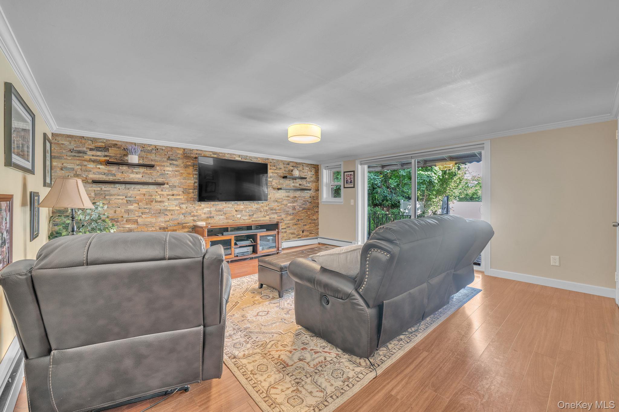 46 Audrey Road Westbury, NY 11590 - Photo 4 of 20