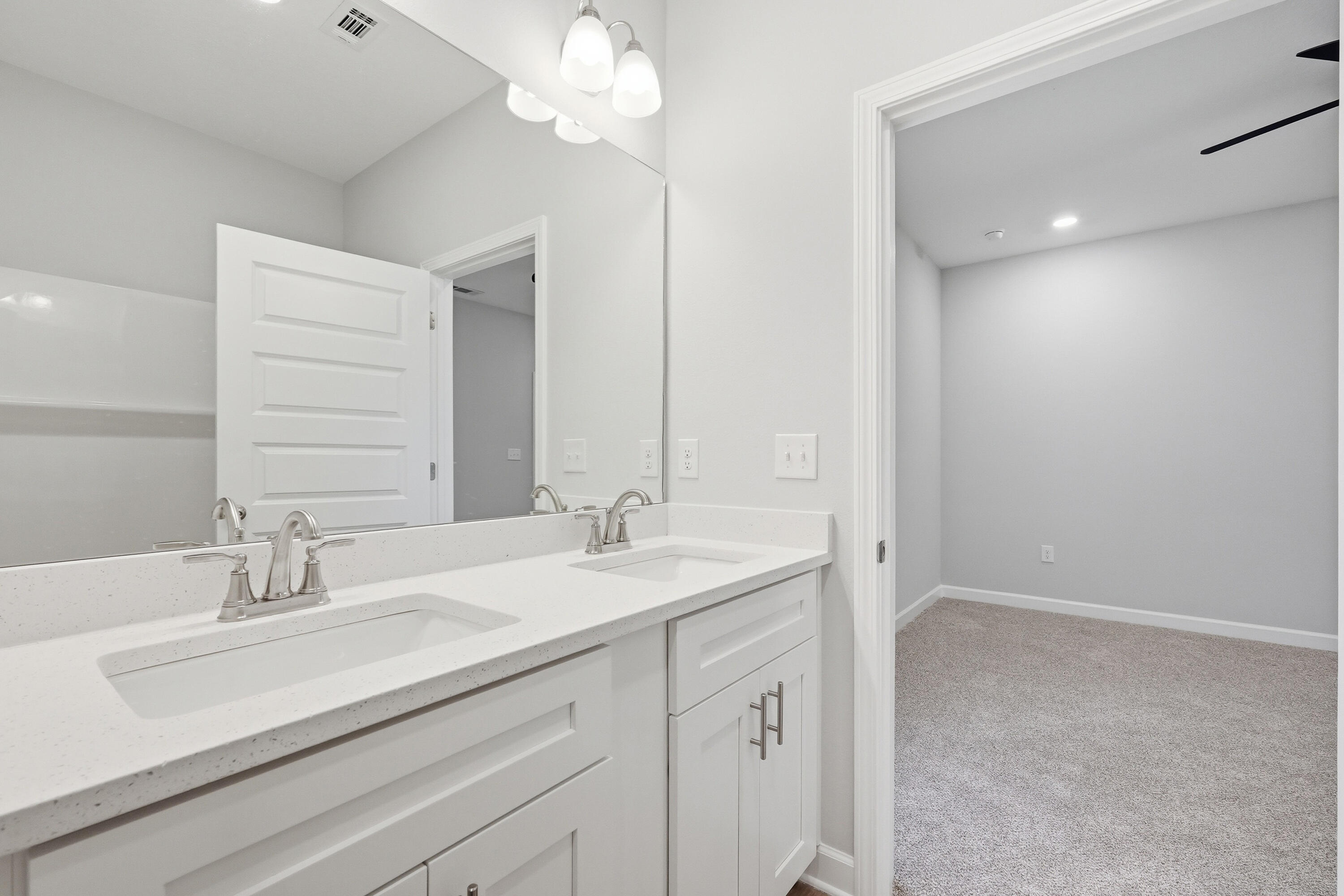 6118 Clover Street Crestview, FL 32539 - Photo 12 of 20 6118 clover st-23