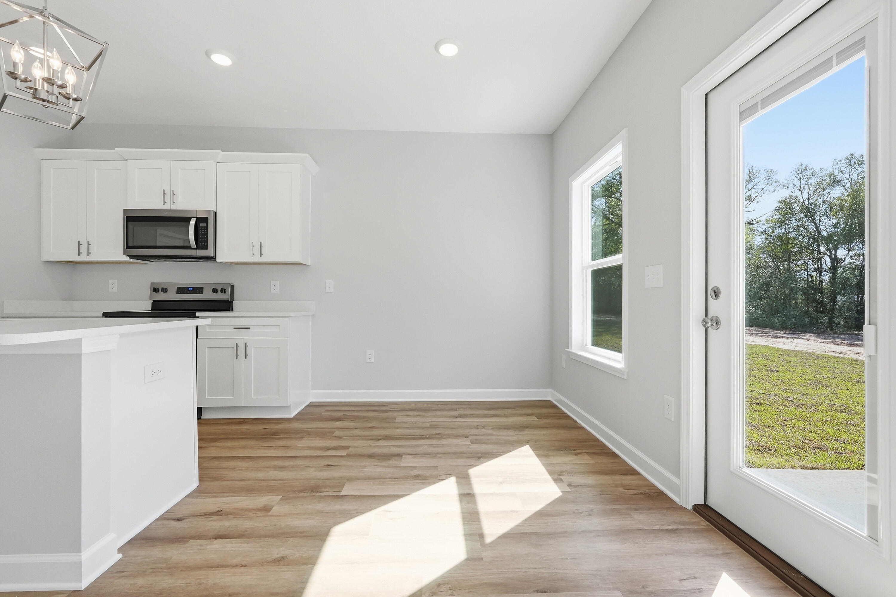 6118 Clover Street Crestview, FL 32539 - Photo 6 of 20 6118 clover st-29