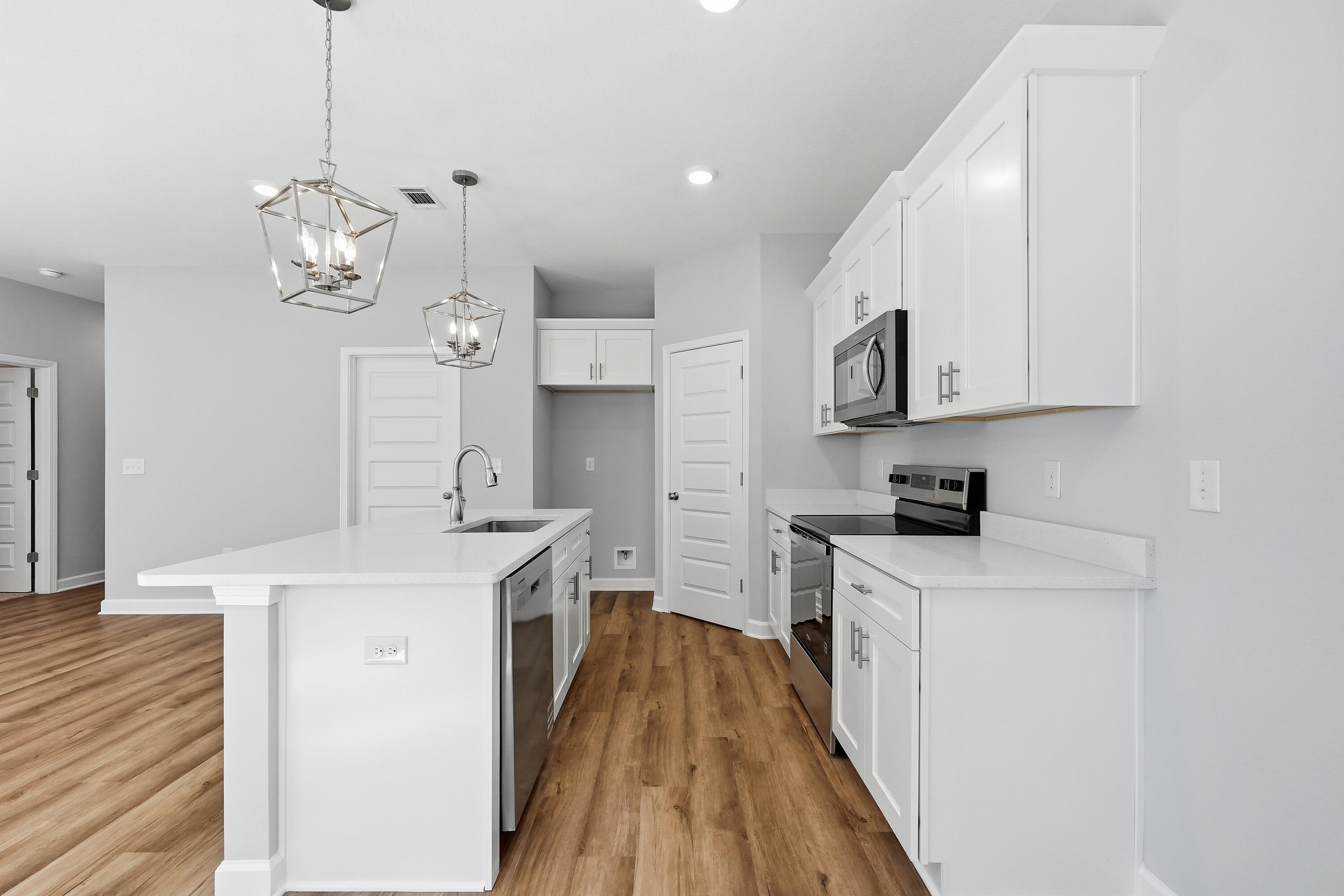 6118 Clover Street Crestview, FL 32539 - Photo 8 of 20 6118 clover st-31