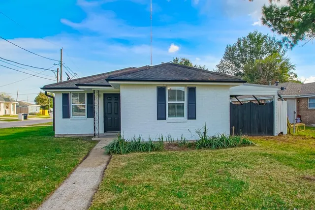 $209,950 | 3421 Delille Street, Chalmette, LA 70043
