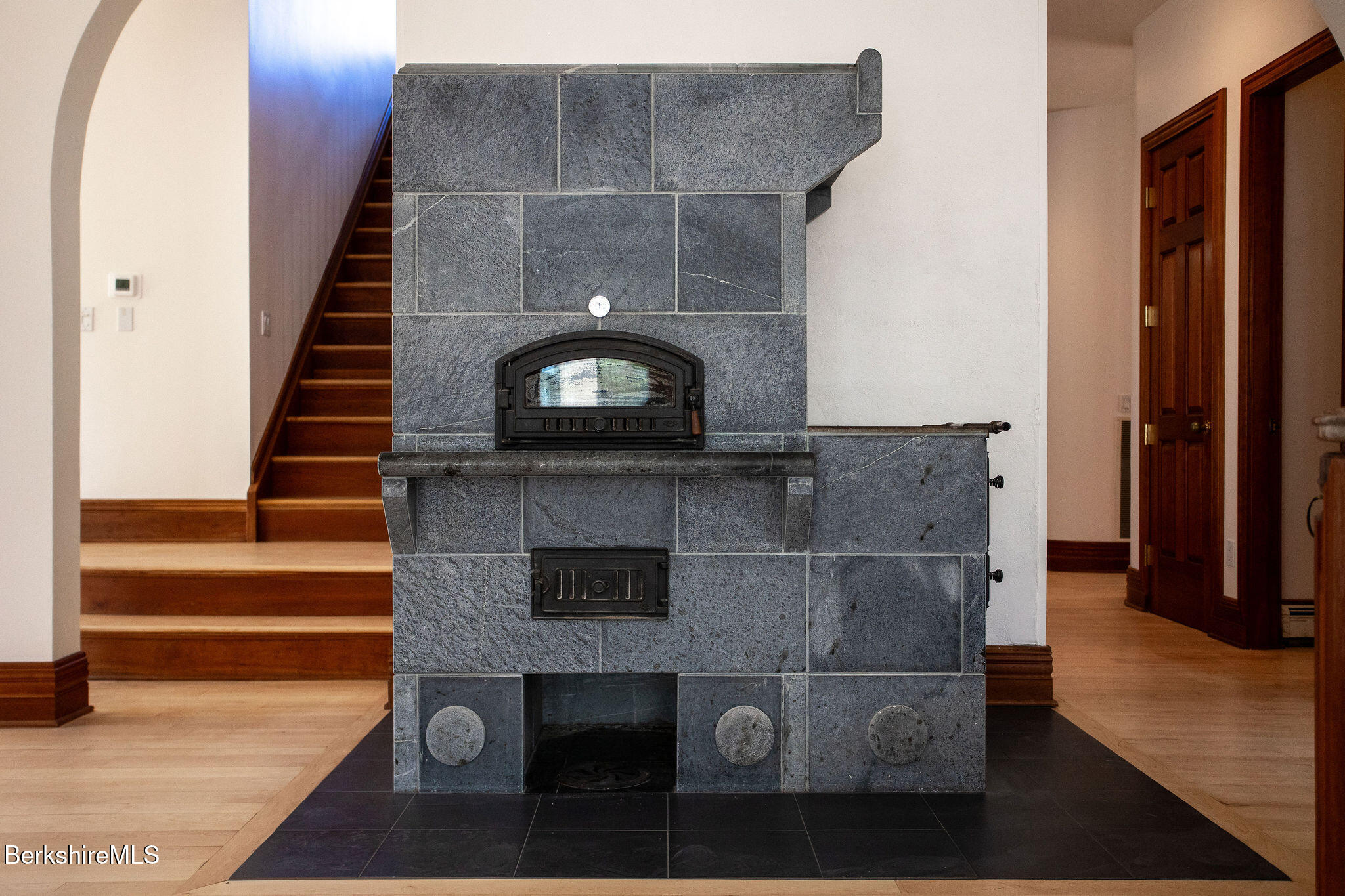 293 Sandisfield Road New Marlborough, MA 01230 - Photo 13 of 93 R018