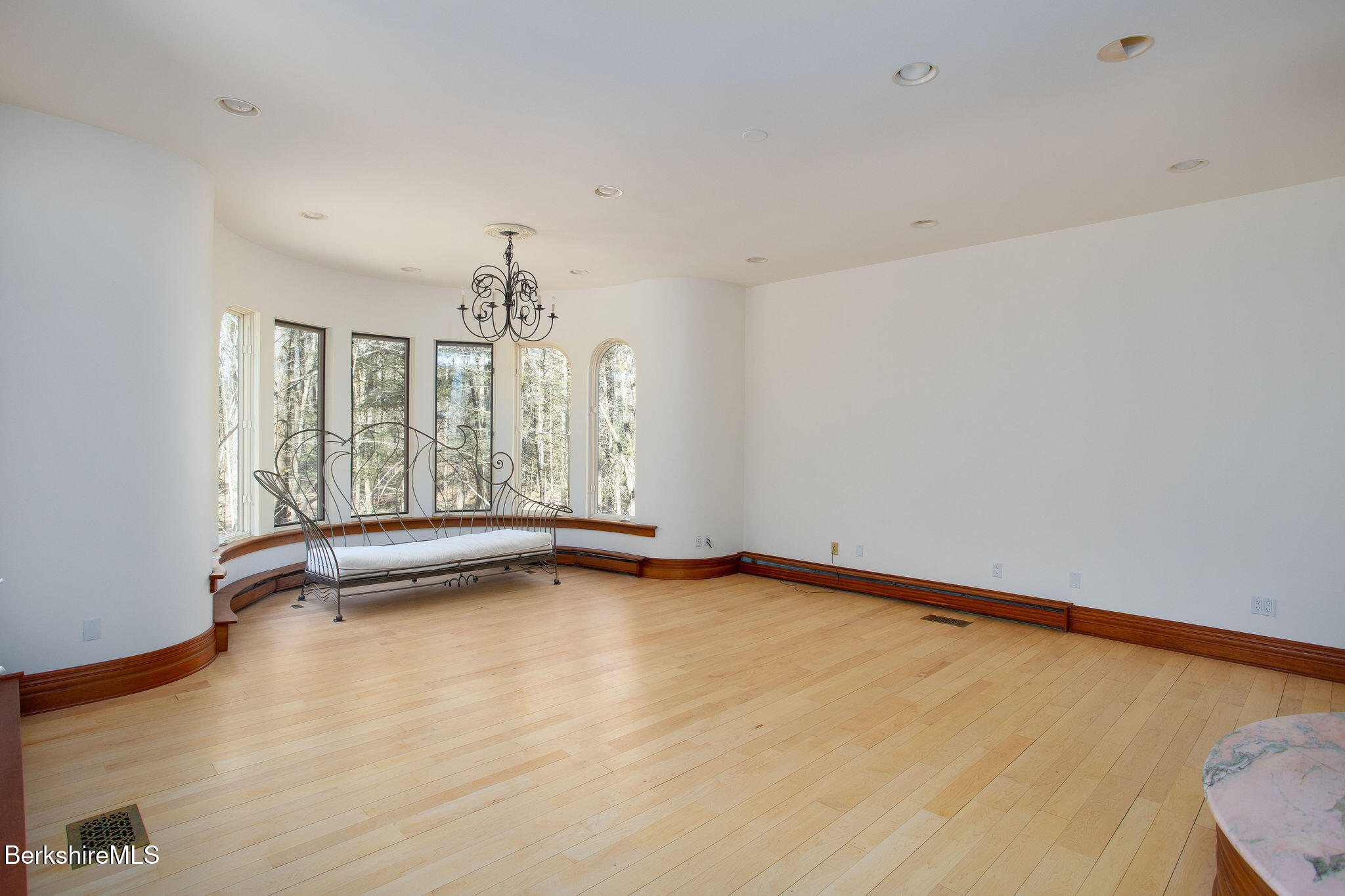 293 Sandisfield Road New Marlborough, MA 01230 - Photo 20 of 93 R025