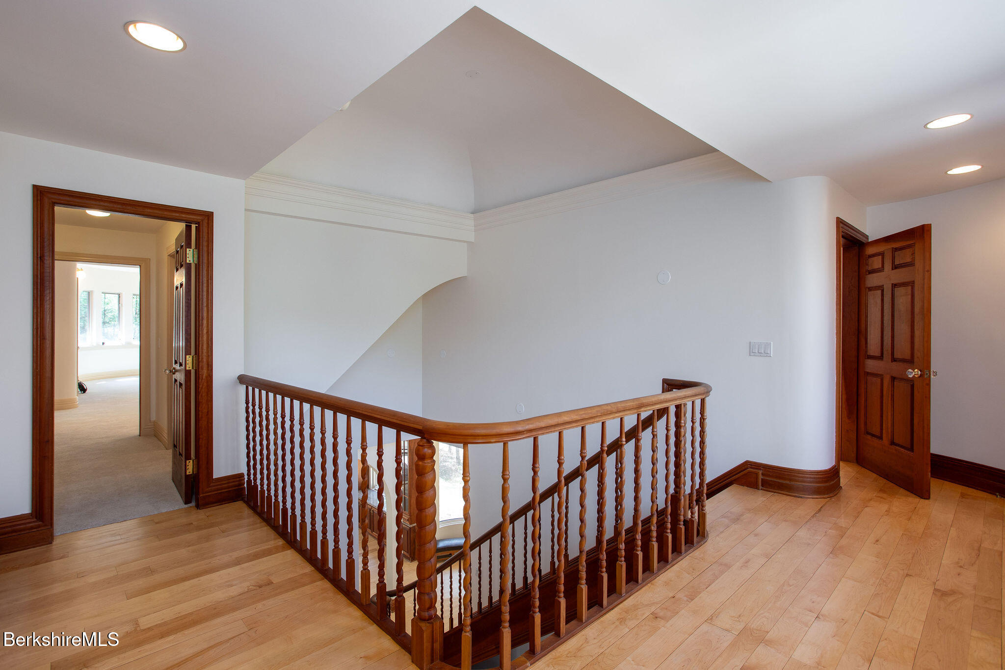 293 Sandisfield Road New Marlborough, MA 01230 - Photo 31 of 93 R036