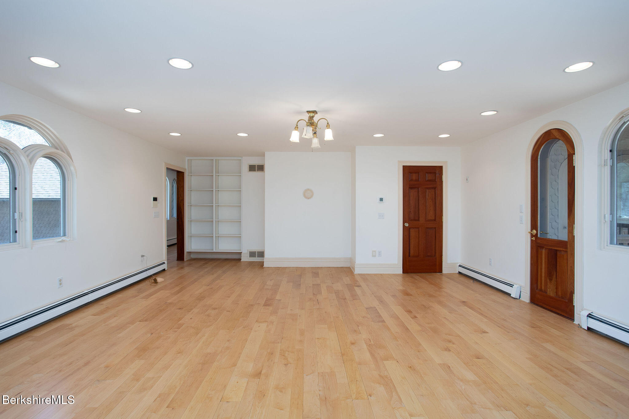 293 Sandisfield Road New Marlborough, MA 01230 - Photo 41 of 93 R048