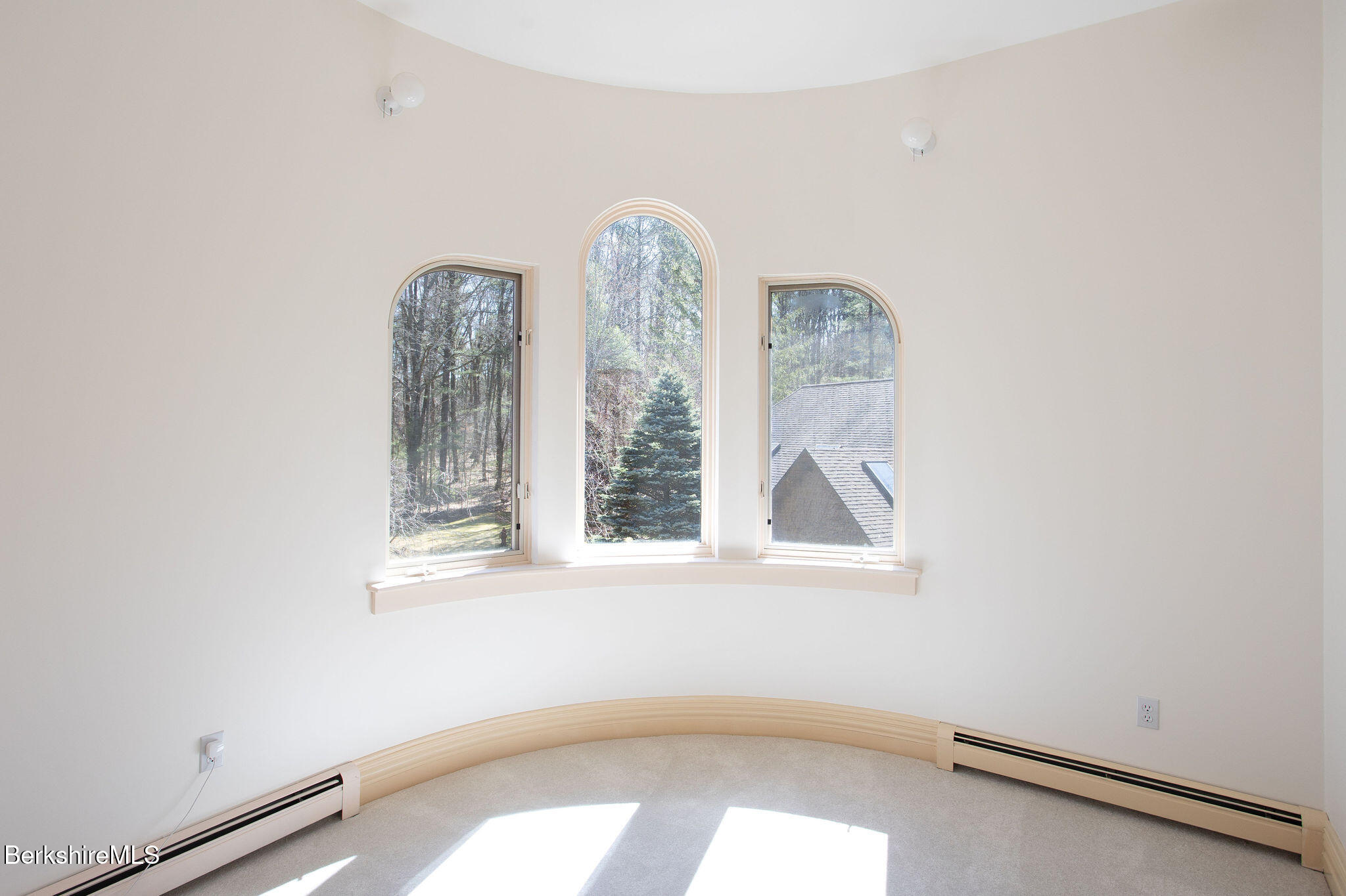 293 Sandisfield Road New Marlborough, MA 01230 - Photo 47 of 93 R056