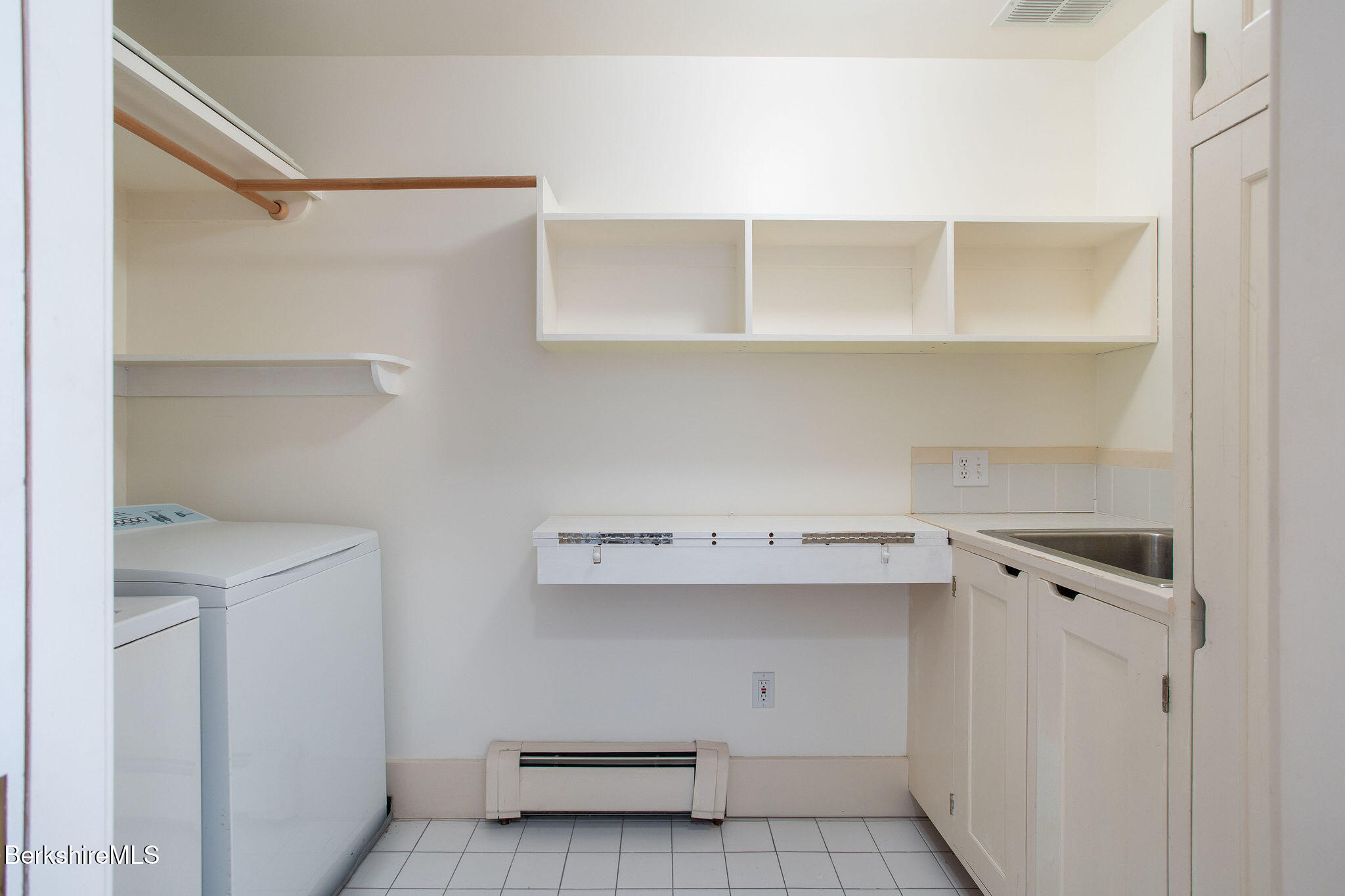 293 Sandisfield Road New Marlborough, MA 01230 - Photo 54 of 93 R062