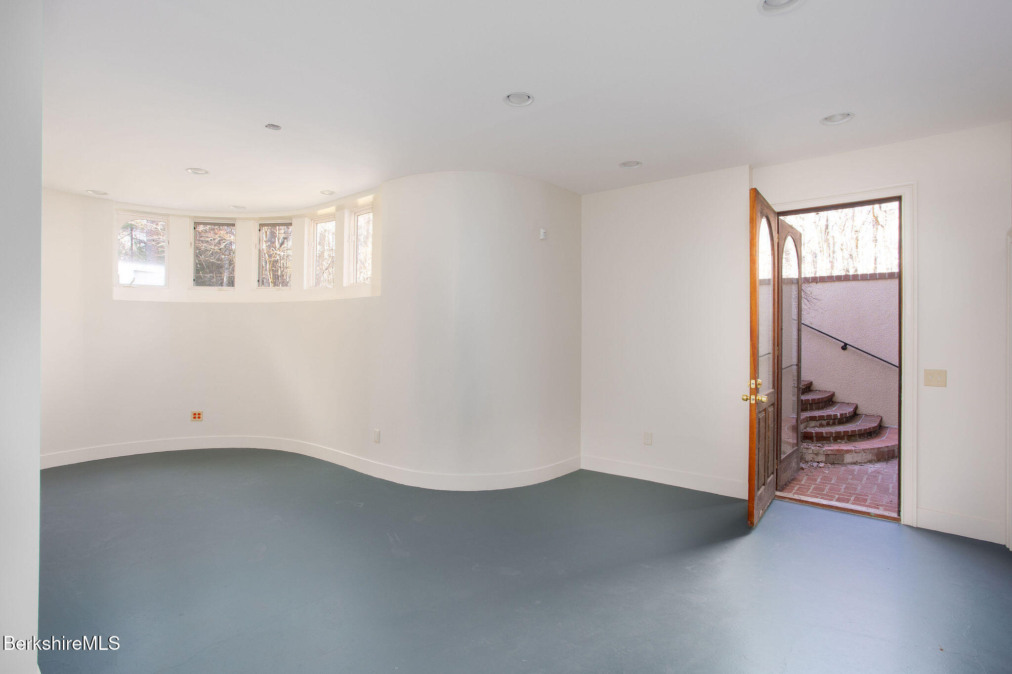 293 Sandisfield Road New Marlborough, MA 01230 - Photo 63 of 93 R071