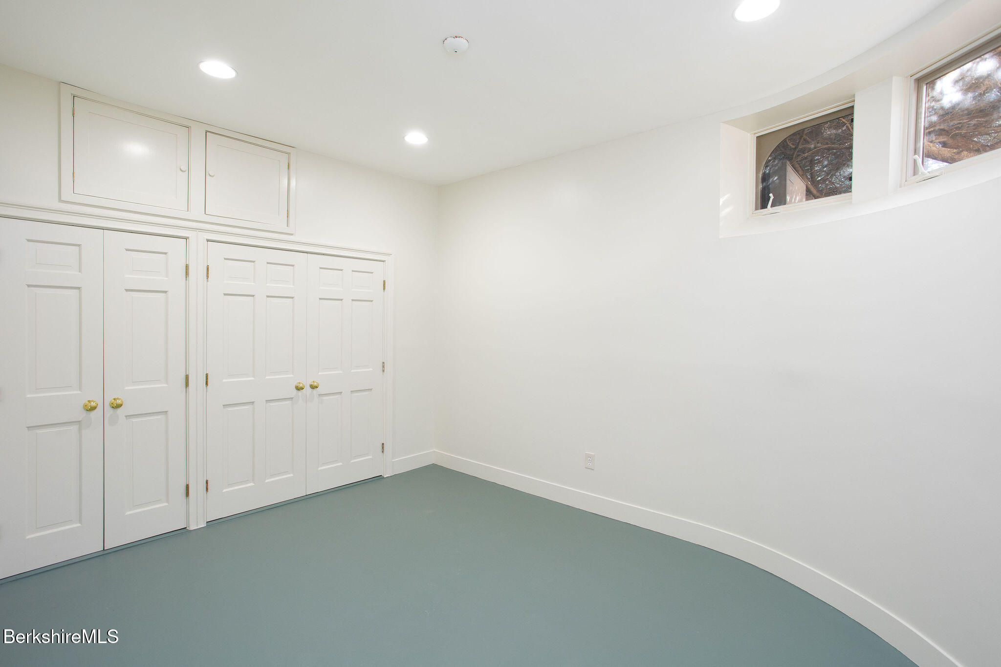 293 Sandisfield Road New Marlborough, MA 01230 - Photo 65 of 93 R073