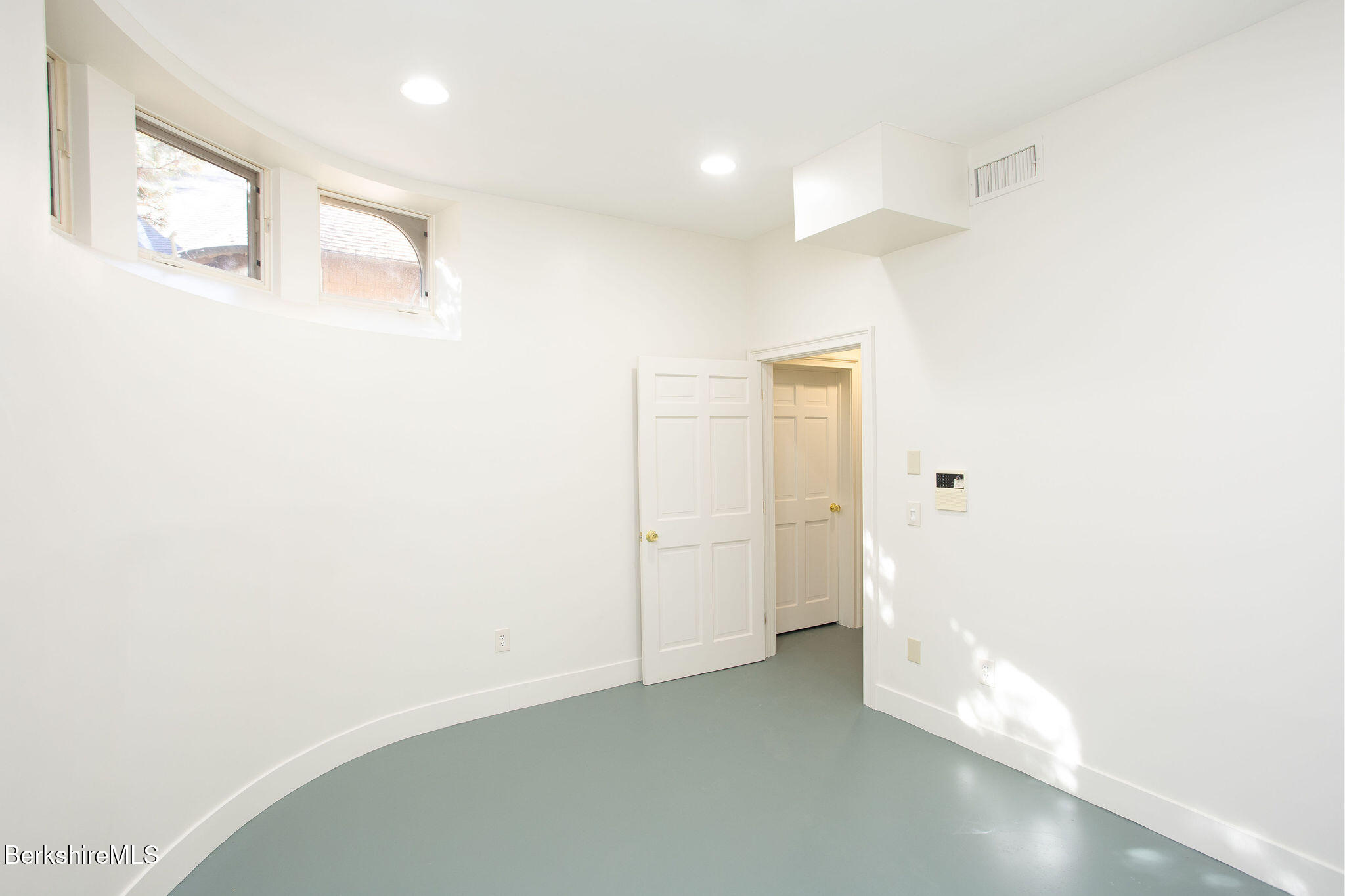 293 Sandisfield Road New Marlborough, MA 01230 - Photo 66 of 93 R074