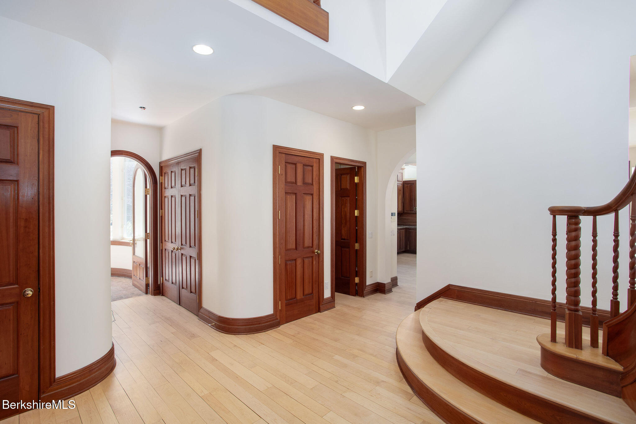 293 Sandisfield Road New Marlborough, MA 01230 - Photo 7 of 93 R012