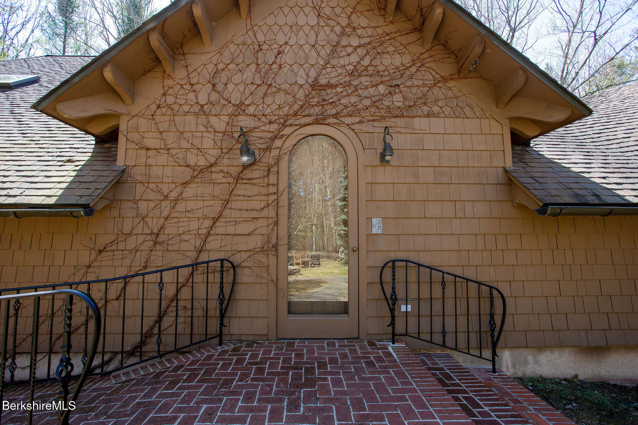 293 Sandisfield Road New Marlborough, MA 01230 - Photo 78 of 93 R081