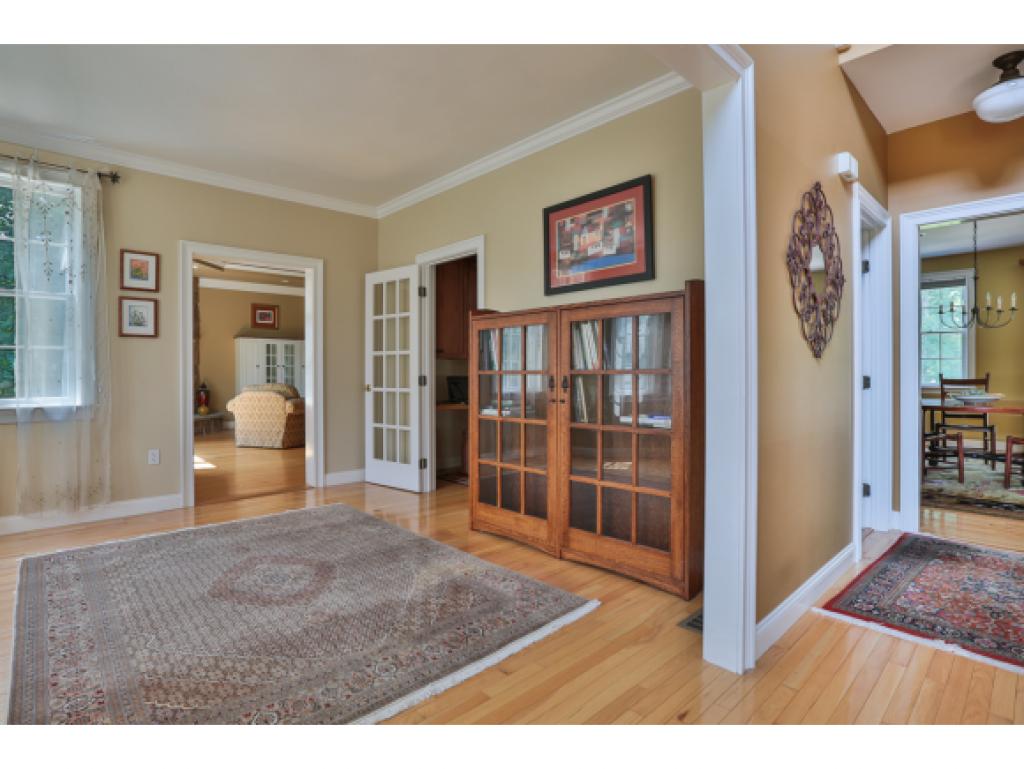 8 Locksley Road Windham, NH 03087 - Photo 13 of 30