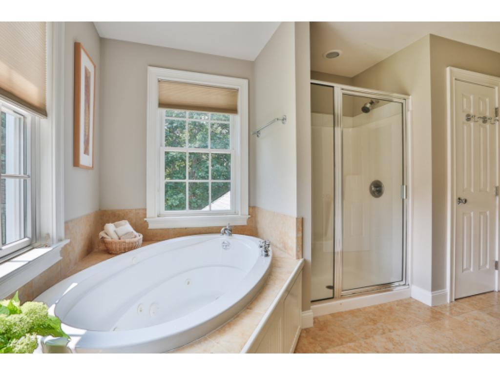 8 Locksley Road Windham, NH 03087 - Photo 20 of 30