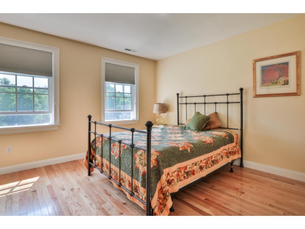 8 Locksley Road Windham, NH 03087 - Photo 21 of 30