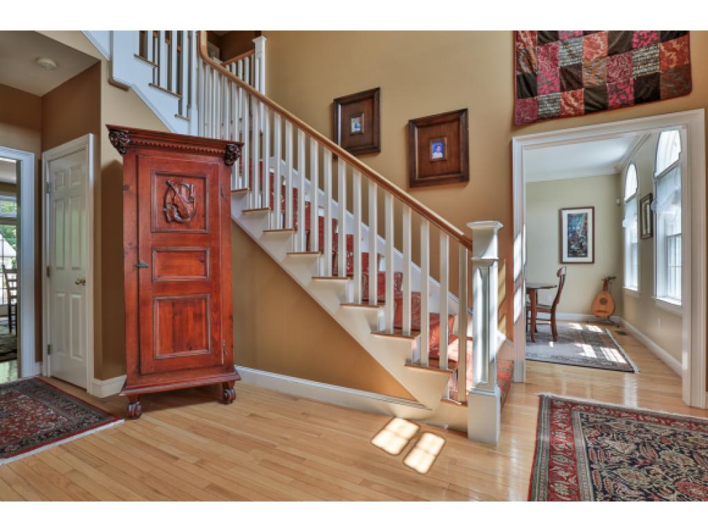 8 Locksley Road Windham, NH 03087 - Photo 5 of 30