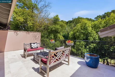$2,995,000 | 45 Merrill Circle North, Moraga, CA 94556