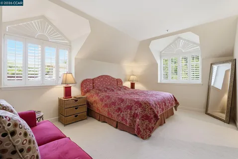 $2,995,000 | 45 Merrill Circle North, Moraga, CA 94556
