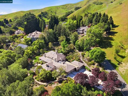 $2,995,000 | 45 Merrill Circle North, Moraga, CA 94556
