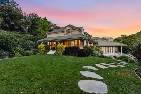 $2,995,000 | 45 Merrill Circle North, Moraga, CA 94556
