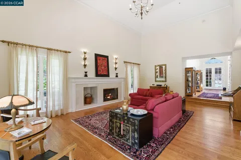 $2,995,000 | 45 Merrill Circle North, Moraga, CA 94556