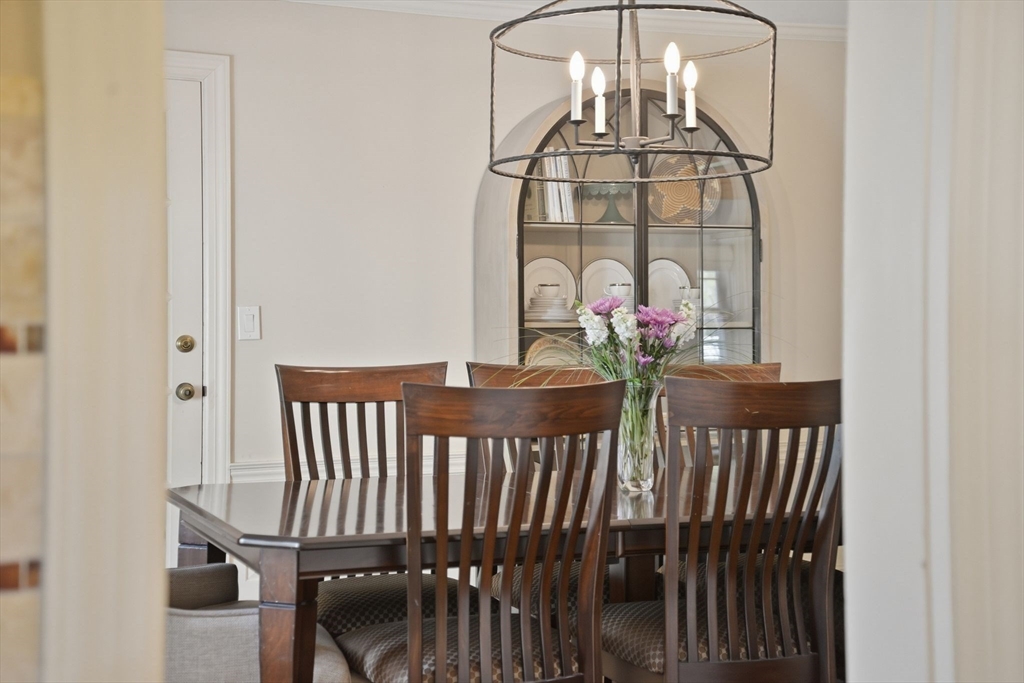 324 Farmington Road Longmeadow, MA 01106 - Photo 11 of 42 Gallery Image 11