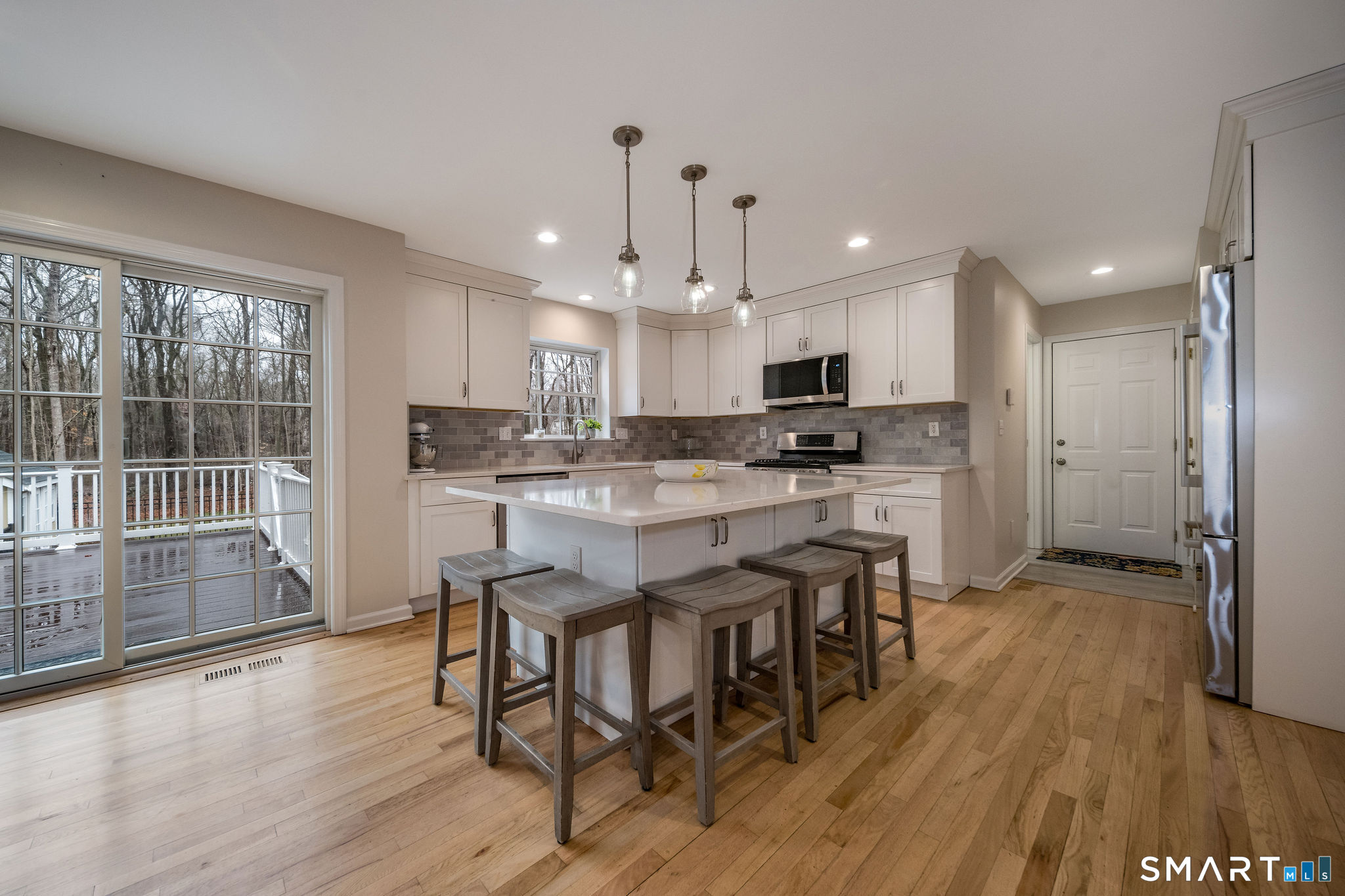 110 Clapboard Hill Road Guilford, CT 06437 - Photo 6 of 31