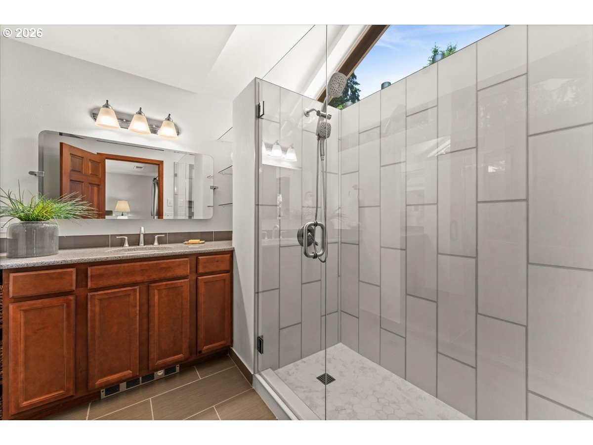 5329 Southwest Charleton Court Lake Oswego, OR 97035 - Photo 24 of 41