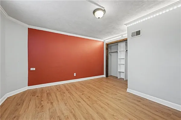 $435,000 | 5645 Russell Street, Mission, KS 66202