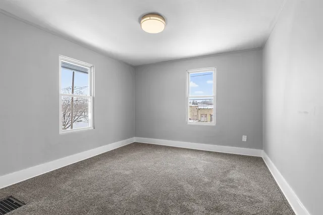 $184,900 | 1519 13th Street, Rockford, IL 61104