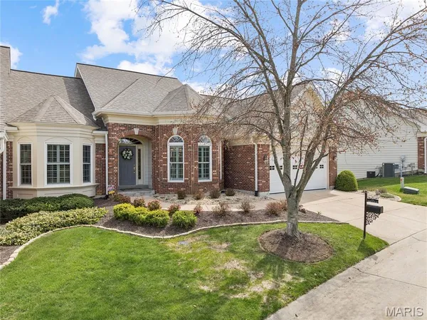 $748,000 | 2316 Picardy Meadow Lane, Chesterfield, MO 63017