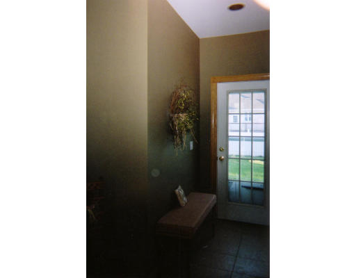 136 Tannery Road Westfield, MA 01085 - Photo 5 of 16 Gallery Image 5