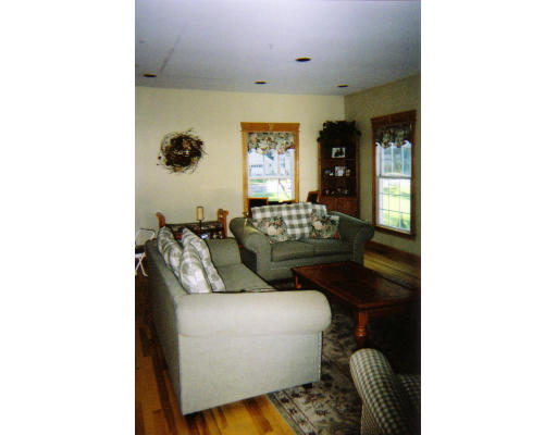 136 Tannery Road Westfield, MA 01085 - Photo 10 of 16 Gallery Image 10