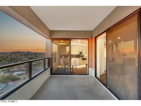 $1,100,000 | 1040 East Osborn Road, Unit 1004, Phoenix, AZ 85014