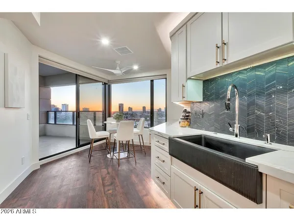 $1,100,000 | 1040 East Osborn Road, Unit 1004, Phoenix, AZ 85014