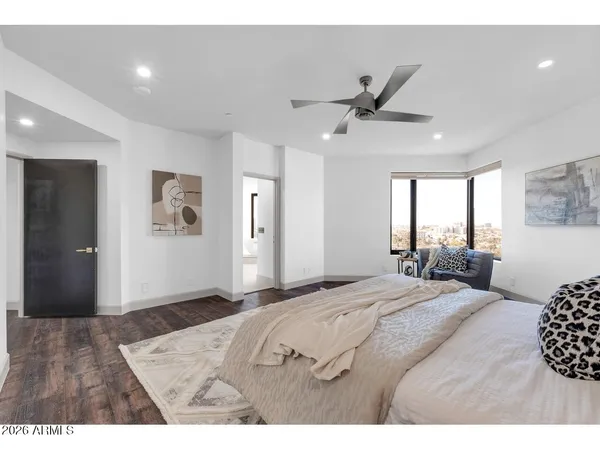 $1,100,000 | 1040 East Osborn Road, Unit 1004, Phoenix, AZ 85014