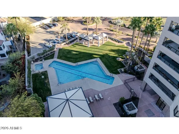 $1,100,000 | 1040 East Osborn Road, Unit 1004, Phoenix, AZ 85014