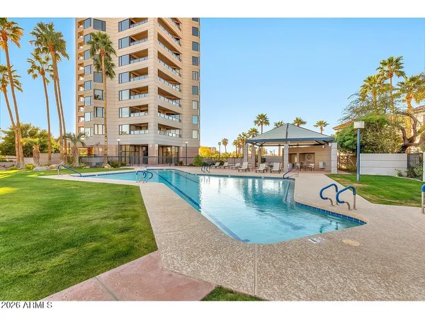 $1,100,000 | 1040 East Osborn Road, Unit 1004, Phoenix, AZ 85014