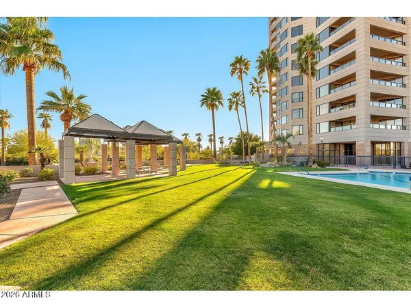 $1,100,000 | 1040 East Osborn Road, Unit 1004, Phoenix, AZ 85014
