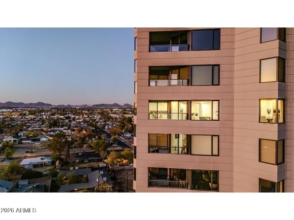 $1,100,000 | 1040 East Osborn Road, Unit 1004, Phoenix, AZ 85014