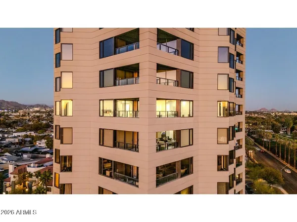 $1,100,000 | 1040 East Osborn Road, Unit 1004, Phoenix, AZ 85014