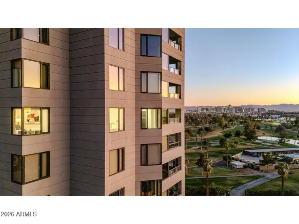 $1,100,000 | 1040 East Osborn Road, Unit 1004, Phoenix, AZ 85014