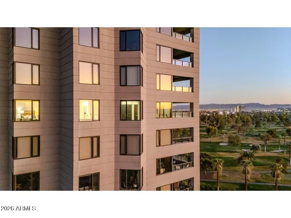$1,100,000 | 1040 East Osborn Road, Unit 1004, Phoenix, AZ 85014