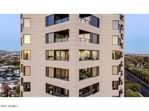 $1,100,000 | 1040 East Osborn Road, Unit 1004, Phoenix, AZ 85014