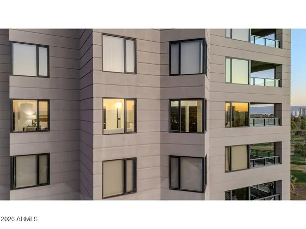 $1,100,000 | 1040 East Osborn Road, Unit 1004, Phoenix, AZ 85014